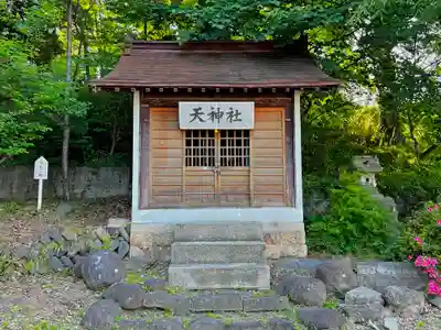 妻科神社の本殿・本堂