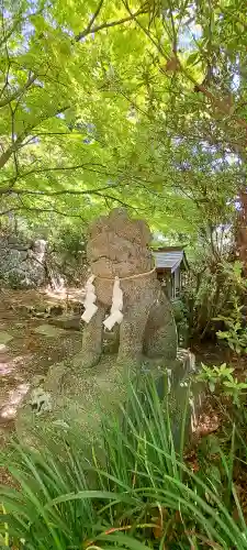 氷上神社の{uncategorized: "未分類", other: "その他", undefined: "問題あり", building: "その他建物", grave: "お墓", sacred_gate: "鳥居", guardian: "狛犬", statue: "像", buddha: "仏像", history: "歴史", nature: "自然", garden: "庭園", animal: "動物", pagoda: "塔", temizu: "手水舎", mountain_gate: "山門・神門", sanctuary: "本殿・本堂", subordinate: "末社・摂社", art: "芸術", scenery: "景色", jizo: "地蔵", ema: "絵馬", goshuin: "御朱印", omikuji: "おみくじ", items: "授与品その他", amulet: "お守り", goshuincho: "御朱印帳", eats: "食事", festival: "お祭り", votive_dance: "神楽", shichigosan: "七五三参", wedding: "結婚式", experience: "体験その他", initially: "初詣", around: "周辺", anti_infection: "感染症対策"}