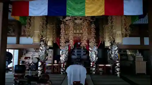 崇賢寺の本殿・本堂