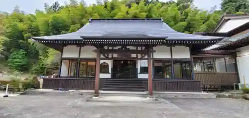 紹楽寺の本殿・本堂