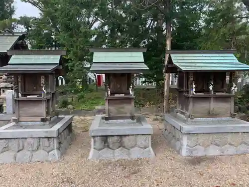 神明社の末社・摂社