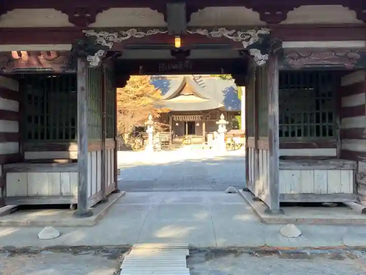 冨士御室浅間神社の山門・神門