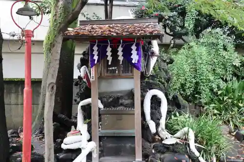 蛇窪神社の末社