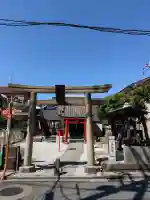 鴎稲荷神社の{uncategorized: "未分類", other: "その他", undefined: "問題あり", building: "その他建物", grave: "お墓", sacred_gate: "鳥居", guardian: "狛犬", statue: "像", buddha: "仏像", history: "歴史", nature: "自然", garden: "庭園", animal: "動物", pagoda: "塔", temizu: "手水舎", mountain_gate: "山門・神門", sanctuary: "本殿・本堂", subordinate: "末社・摂社", art: "芸術", scenery: "景色", jizo: "地蔵", ema: "絵馬", goshuin: "御朱印", omikuji: "おみくじ", items: "授与品その他", amulet: "お守り", goshuincho: "御朱印帳", eats: "食事", festival: "お祭り", votive_dance: "神楽", shichigosan: "七五三参", wedding: "結婚式", experience: "体験その他", initially: "初詣", around: "周辺", anti_infection: "感染症対策"}