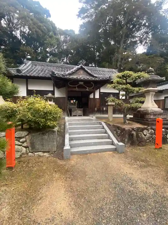 山直神社の本殿・本堂