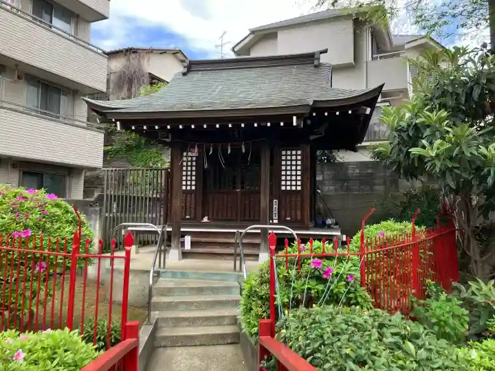 厳島神社の{uncategorized: "未分類", other: "その他", undefined: "問題あり", building: "その他建物", grave: "お墓", sacred_gate: "鳥居", guardian: "狛犬", statue: "像", buddha: "仏像", history: "歴史", nature: "自然", garden: "庭園", animal: "動物", pagoda: "塔", temizu: "手水舎", mountain_gate: "山門・神門", sanctuary: "本殿・本堂", subordinate: "末社・摂社", art: "芸術", scenery: "景色", jizo: "地蔵", ema: "絵馬", goshuin: "御朱印", omikuji: "おみくじ", items: "授与品その他", amulet: "お守り", goshuincho: "御朱印帳", eats: "食事", festival: "お祭り", votive_dance: "神楽", shichigosan: "七五三参", wedding: "結婚式", experience: "体験その他", initially: "初詣", around: "周辺", anti_infection: "感染症対策"}