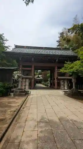 大宝八幡宮の山門・神門