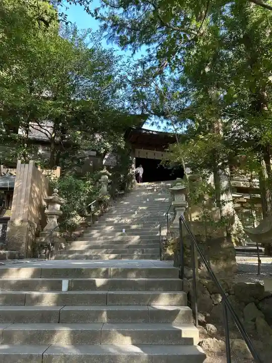 天河大辨財天社の{uncategorized: "未分類", other: "その他", undefined: "問題あり", building: "その他建物", grave: "お墓", sacred_gate: "鳥居", guardian: "狛犬", statue: "像", buddha: "仏像", history: "歴史", nature: "自然", garden: "庭園", animal: "動物", pagoda: "塔", temizu: "手水舎", mountain_gate: "山門・神門", sanctuary: "本殿・本堂", subordinate: "末社・摂社", art: "芸術", scenery: "景色", jizo: "地蔵", ema: "絵馬", goshuin: "御朱印", omikuji: "おみくじ", items: "授与品その他", amulet: "お守り", goshuincho: "御朱印帳", eats: "食事", festival: "お祭り", votive_dance: "神楽", shichigosan: "七五三参", wedding: "結婚式", experience: "体験その他", initially: "初詣", around: "周辺", anti_infection: "感染症対策"}