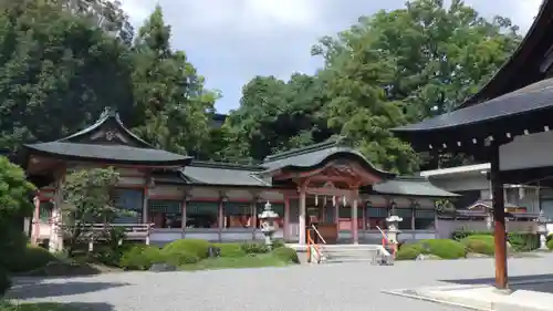 西院春日神社の本殿・本堂