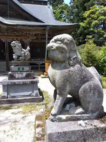 能登生国玉比古神社の狛犬