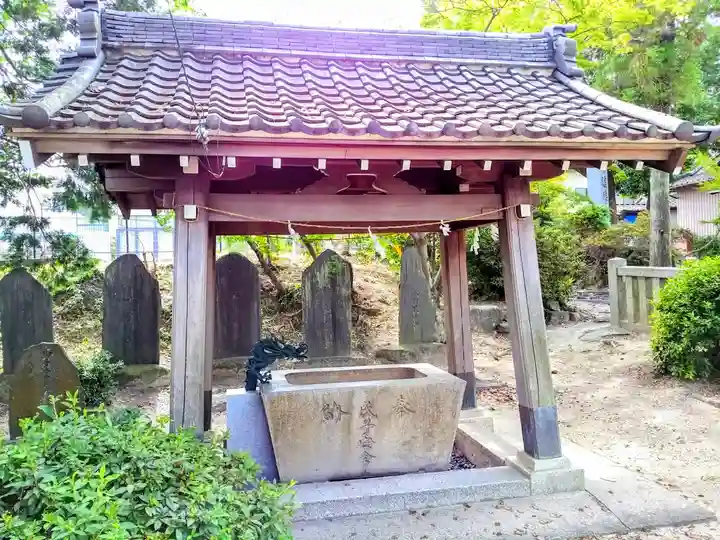 稲荷神社(東浦町)の手水舎