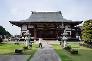 光明寺の本殿・本堂