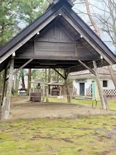 鏑八幡神社の{uncategorized: "未分類", other: "その他", undefined: "問題あり", building: "その他建物", grave: "お墓", sacred_gate: "鳥居", guardian: "狛犬", statue: "像", buddha: "仏像", history: "歴史", nature: "自然", garden: "庭園", animal: "動物", pagoda: "塔", temizu: "手水舎", mountain_gate: "山門・神門", sanctuary: "本殿・本堂", subordinate: "末社・摂社", art: "芸術", scenery: "景色", jizo: "地蔵", ema: "絵馬", goshuin: "御朱印", omikuji: "おみくじ", items: "授与品その他", amulet: "お守り", goshuincho: "御朱印帳", eats: "食事", festival: "お祭り", votive_dance: "神楽", shichigosan: "七五三参", wedding: "結婚式", experience: "体験その他", initially: "初詣", around: "周辺", anti_infection: "感染症対策"}