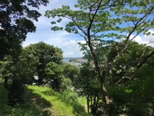 三柱神社の景色