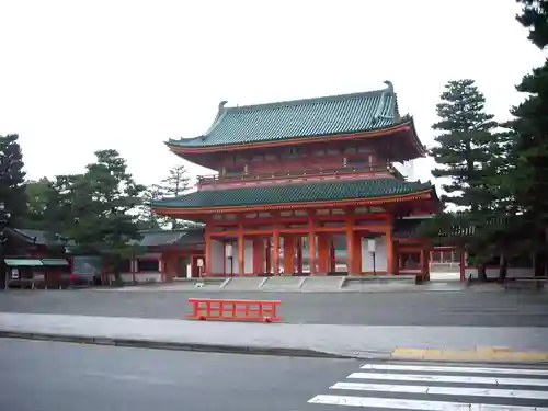 平安神宮の山門