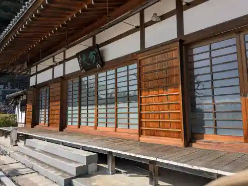 大雄寺の{uncategorized: "未分類", other: "その他", undefined: "問題あり", building: "その他建物", grave: "お墓", sacred_gate: "鳥居", guardian: "狛犬", statue: "像", buddha: "仏像", history: "歴史", nature: "自然", garden: "庭園", animal: "動物", pagoda: "塔", temizu: "手水舎", mountain_gate: "山門・神門", sanctuary: "本殿・本堂", subordinate: "末社・摂社", art: "芸術", scenery: "景色", jizo: "地蔵", ema: "絵馬", goshuin: "御朱印", omikuji: "おみくじ", items: "授与品その他", amulet: "お守り", goshuincho: "御朱印帳", eats: "食事", festival: "お祭り", votive_dance: "神楽", shichigosan: "七五三参", wedding: "結婚式", experience: "体験その他", initially: "初詣", around: "周辺", anti_infection: "感染症対策"}