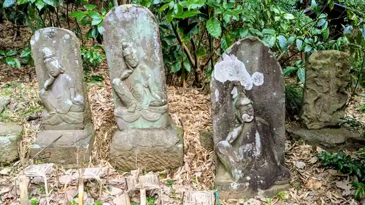 薬師堂厳島神社の仏像