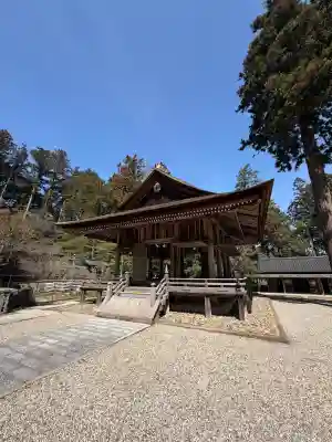 熊野大社の{uncategorized: "未分類", other: "その他", undefined: "問題あり", building: "その他建物", grave: "お墓", sacred_gate: "鳥居", guardian: "狛犬", statue: "像", buddha: "仏像", history: "歴史", nature: "自然", garden: "庭園", animal: "動物", pagoda: "塔", temizu: "手水舎", mountain_gate: "山門・神門", sanctuary: "本殿・本堂", subordinate: "末社・摂社", art: "芸術", scenery: "景色", jizo: "地蔵", ema: "絵馬", goshuin: "御朱印", omikuji: "おみくじ", items: "授与品その他", amulet: "お守り", goshuincho: "御朱印帳", eats: "食事", festival: "お祭り", votive_dance: "神楽", shichigosan: "七五三参", wedding: "結婚式", experience: "体験その他", initially: "初詣", around: "周辺", anti_infection: "感染症対策"}