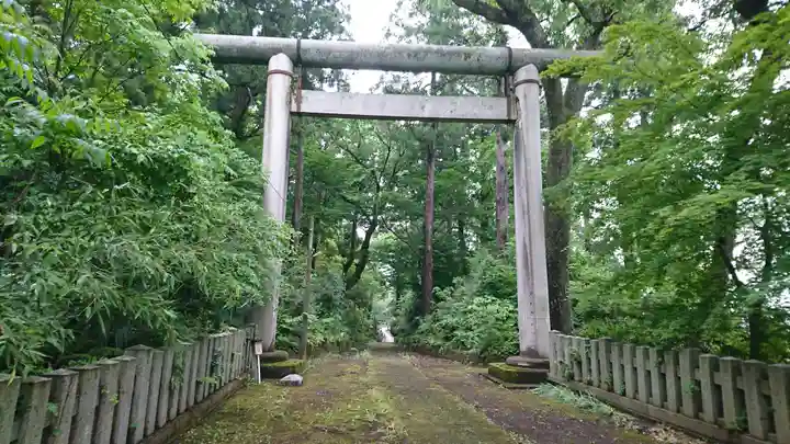 神明社の鳥居