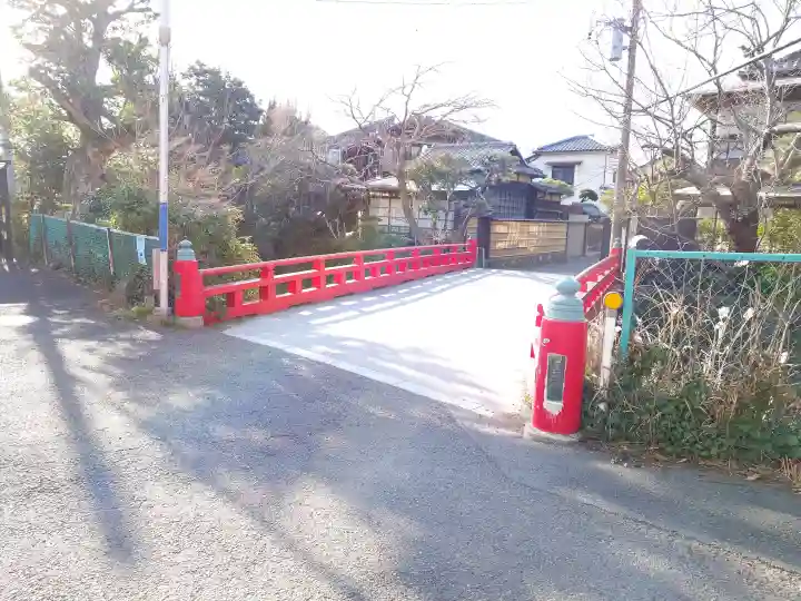 蛭子神社の{uncategorized: "未分類", other: "その他", undefined: "問題あり", building: "その他建物", grave: "お墓", sacred_gate: "鳥居", guardian: "狛犬", statue: "像", buddha: "仏像", history: "歴史", nature: "自然", garden: "庭園", animal: "動物", pagoda: "塔", temizu: "手水舎", mountain_gate: "山門・神門", sanctuary: "本殿・本堂", subordinate: "末社・摂社", art: "芸術", scenery: "景色", jizo: "地蔵", ema: "絵馬", goshuin: "御朱印", omikuji: "おみくじ", items: "授与品その他", amulet: "お守り", goshuincho: "御朱印帳", eats: "食事", festival: "お祭り", votive_dance: "神楽", shichigosan: "七五三参", wedding: "結婚式", experience: "体験その他", initially: "初詣", around: "周辺", anti_infection: "感染症対策"}