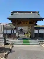 信行寺の山門・神門