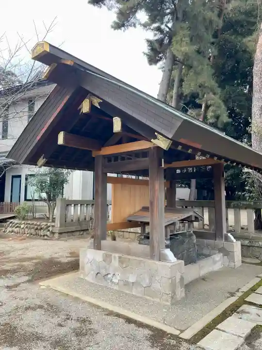埼玉縣護國神社の{uncategorized: "未分類", other: "その他", undefined: "問題あり", building: "その他建物", grave: "お墓", sacred_gate: "鳥居", guardian: "狛犬", statue: "像", buddha: "仏像", history: "歴史", nature: "自然", garden: "庭園", animal: "動物", pagoda: "塔", temizu: "手水舎", mountain_gate: "山門・神門", sanctuary: "本殿・本堂", subordinate: "末社・摂社", art: "芸術", scenery: "景色", jizo: "地蔵", ema: "絵馬", goshuin: "御朱印", omikuji: "おみくじ", items: "授与品その他", amulet: "お守り", goshuincho: "御朱印帳", eats: "食事", festival: "お祭り", votive_dance: "神楽", shichigosan: "七五三参", wedding: "結婚式", experience: "体験その他", initially: "初詣", around: "周辺", anti_infection: "感染症対策"}