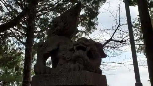 厳神社の狛犬