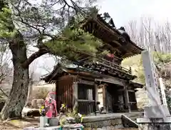 陽林寺の山門