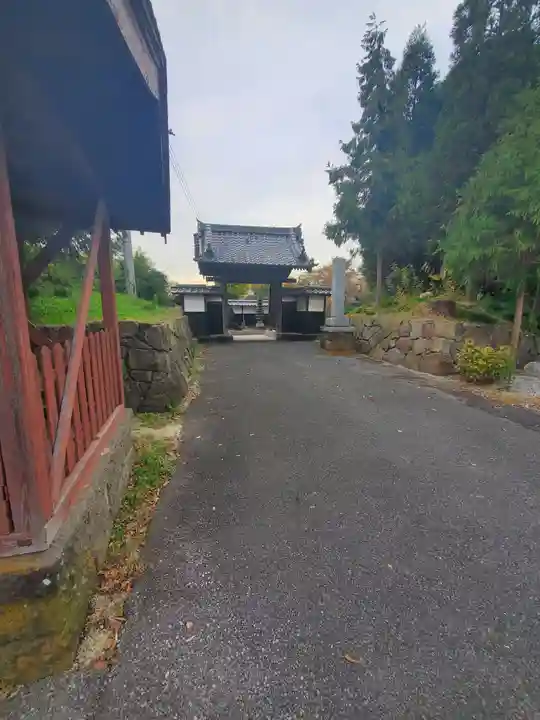 興聖寺の山門・神門