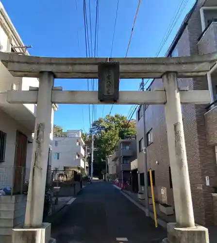 若宮八幡宮の鳥居