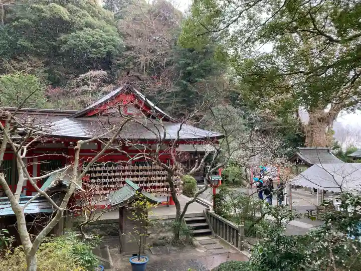 荏柄天神社の{uncategorized: "未分類", other: "その他", undefined: "問題あり", building: "その他建物", grave: "お墓", sacred_gate: "鳥居", guardian: "狛犬", statue: "像", buddha: "仏像", history: "歴史", nature: "自然", garden: "庭園", animal: "動物", pagoda: "塔", temizu: "手水舎", mountain_gate: "山門・神門", sanctuary: "本殿・本堂", subordinate: "末社・摂社", art: "芸術", scenery: "景色", jizo: "地蔵", ema: "絵馬", goshuin: "御朱印", omikuji: "おみくじ", items: "授与品その他", amulet: "お守り", goshuincho: "御朱印帳", eats: "食事", festival: "お祭り", votive_dance: "神楽", shichigosan: "七五三参", wedding: "結婚式", experience: "体験その他", initially: "初詣", around: "周辺", anti_infection: "感染症対策"}