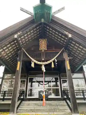 豊足神社の{uncategorized: "未分類", other: "その他", undefined: "問題あり", building: "その他建物", grave: "お墓", sacred_gate: "鳥居", guardian: "狛犬", statue: "像", buddha: "仏像", history: "歴史", nature: "自然", garden: "庭園", animal: "動物", pagoda: "塔", temizu: "手水舎", mountain_gate: "山門・神門", sanctuary: "本殿・本堂", subordinate: "末社・摂社", art: "芸術", scenery: "景色", jizo: "地蔵", ema: "絵馬", goshuin: "御朱印", omikuji: "おみくじ", items: "授与品その他", amulet: "お守り", goshuincho: "御朱印帳", eats: "食事", festival: "お祭り", votive_dance: "神楽", shichigosan: "七五三参", wedding: "結婚式", experience: "体験その他", initially: "初詣", around: "周辺", anti_infection: "感染症対策"}