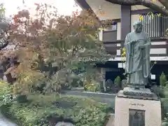 雲光院の像