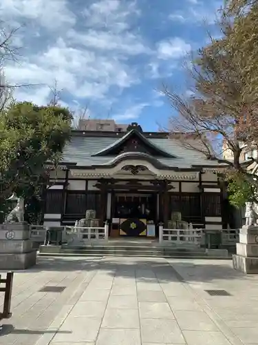 鳥越神社の本殿・本堂