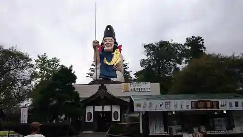 大前神社の像