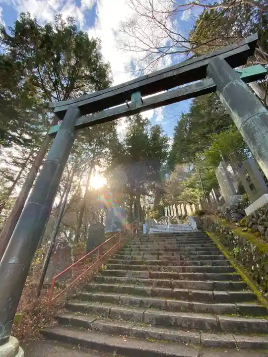 武蔵御嶽神社の鳥居