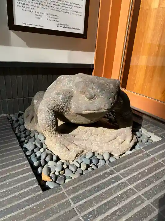 増上寺塔頭 三縁山 宝珠院の{uncategorized: "未分類", other: "その他", undefined: "問題あり", building: "その他建物", grave: "お墓", sacred_gate: "鳥居", guardian: "狛犬", statue: "像", buddha: "仏像", history: "歴史", nature: "自然", garden: "庭園", animal: "動物", pagoda: "塔", temizu: "手水舎", mountain_gate: "山門・神門", sanctuary: "本殿・本堂", subordinate: "末社・摂社", art: "芸術", scenery: "景色", jizo: "地蔵", ema: "絵馬", goshuin: "御朱印", omikuji: "おみくじ", items: "授与品その他", amulet: "お守り", goshuincho: "御朱印帳", eats: "食事", festival: "お祭り", votive_dance: "神楽", shichigosan: "七五三参", wedding: "結婚式", experience: "体験その他", initially: "初詣", around: "周辺", anti_infection: "感染症対策"}