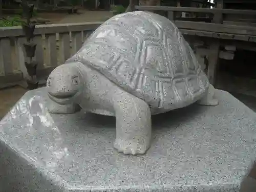 亀岡八幡宮（亀岡八幡神社）の狛犬