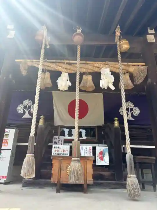 白國神社の{uncategorized: "未分類", other: "その他", undefined: "問題あり", building: "その他建物", grave: "お墓", sacred_gate: "鳥居", guardian: "狛犬", statue: "像", buddha: "仏像", history: "歴史", nature: "自然", garden: "庭園", animal: "動物", pagoda: "塔", temizu: "手水舎", mountain_gate: "山門・神門", sanctuary: "本殿・本堂", subordinate: "末社・摂社", art: "芸術", scenery: "景色", jizo: "地蔵", ema: "絵馬", goshuin: "御朱印", omikuji: "おみくじ", items: "授与品その他", amulet: "お守り", goshuincho: "御朱印帳", eats: "食事", festival: "お祭り", votive_dance: "神楽", shichigosan: "七五三参", wedding: "結婚式", experience: "体験その他", initially: "初詣", around: "周辺", anti_infection: "感染症対策"}