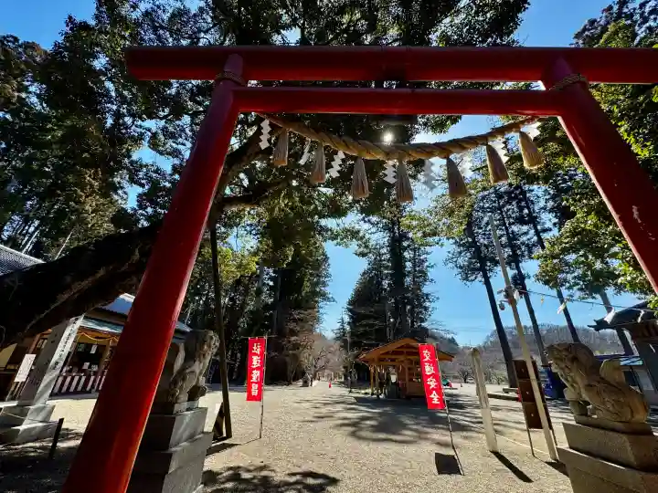 賀茂神社の{uncategorized: "未分類", other: "その他", undefined: "問題あり", building: "その他建物", grave: "お墓", sacred_gate: "鳥居", guardian: "狛犬", statue: "像", buddha: "仏像", history: "歴史", nature: "自然", garden: "庭園", animal: "動物", pagoda: "塔", temizu: "手水舎", mountain_gate: "山門・神門", sanctuary: "本殿・本堂", subordinate: "末社・摂社", art: "芸術", scenery: "景色", jizo: "地蔵", ema: "絵馬", goshuin: "御朱印", omikuji: "おみくじ", items: "授与品その他", amulet: "お守り", goshuincho: "御朱印帳", eats: "食事", festival: "お祭り", votive_dance: "神楽", shichigosan: "七五三参", wedding: "結婚式", experience: "体験その他", initially: "初詣", around: "周辺", anti_infection: "感染症対策"}