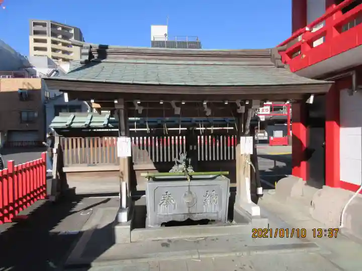 鷲神社の手水舎