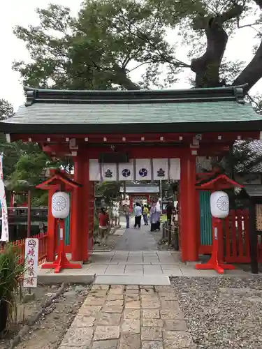生島足島神社の山門・神門
