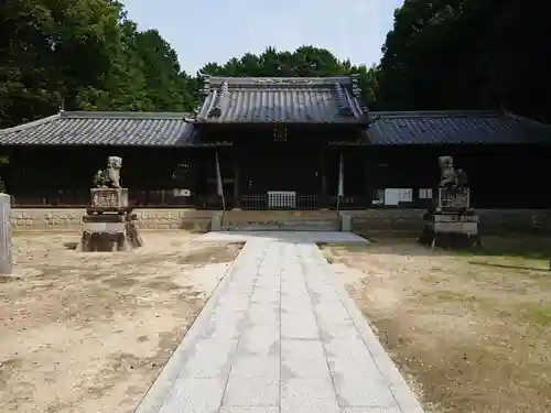 糟目春日神社の本殿・本堂