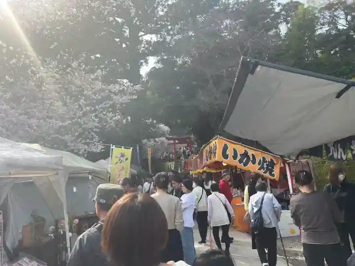 小川諏訪神社の{uncategorized: "未分類", other: "その他", undefined: "問題あり", building: "その他建物", grave: "お墓", sacred_gate: "鳥居", guardian: "狛犬", statue: "像", buddha: "仏像", history: "歴史", nature: "自然", garden: "庭園", animal: "動物", pagoda: "塔", temizu: "手水舎", mountain_gate: "山門・神門", sanctuary: "本殿・本堂", subordinate: "末社・摂社", art: "芸術", scenery: "景色", jizo: "地蔵", ema: "絵馬", goshuin: "御朱印", omikuji: "おみくじ", items: "授与品その他", amulet: "お守り", goshuincho: "御朱印帳", eats: "食事", festival: "お祭り", votive_dance: "神楽", shichigosan: "七五三参", wedding: "結婚式", experience: "体験その他", initially: "初詣", around: "周辺", anti_infection: "感染症対策"}