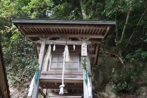 金刀比羅神社の末社