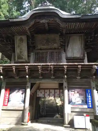 鷲子山上神社の山門・神門