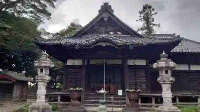 教王寺の本殿・本堂