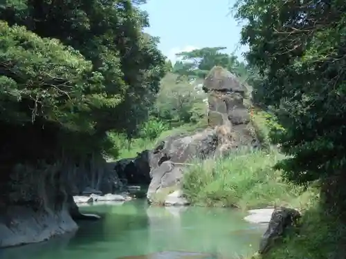 陰陽石神社(宮崎県)