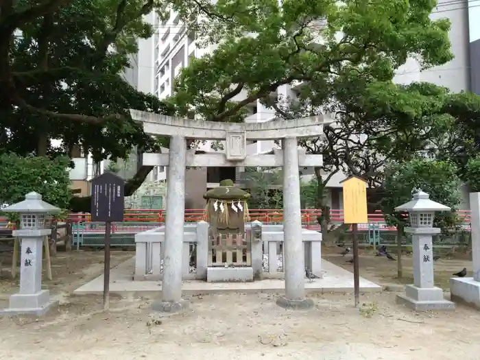 天津神社の鳥居