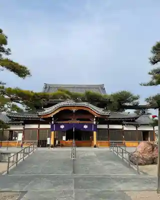 観音寺の本殿・本堂